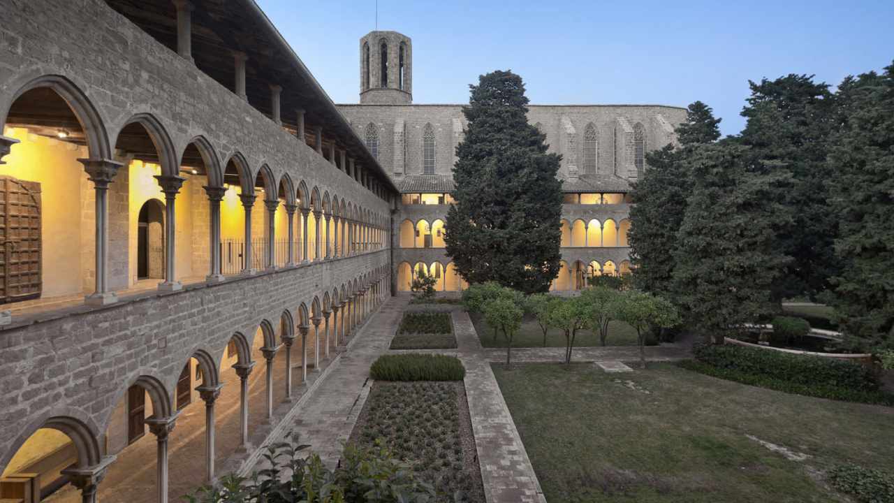 Claustre Claustre